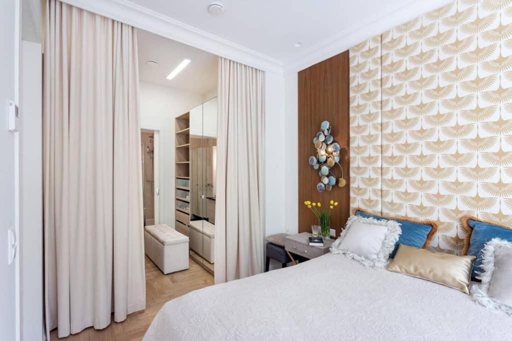 Jogailos Residence Peaceful Old Town Luxury 3 Bdr, 2 Bthr, Free Garage, Top-Speed Wifi VNO Dış mekan fotoğraf