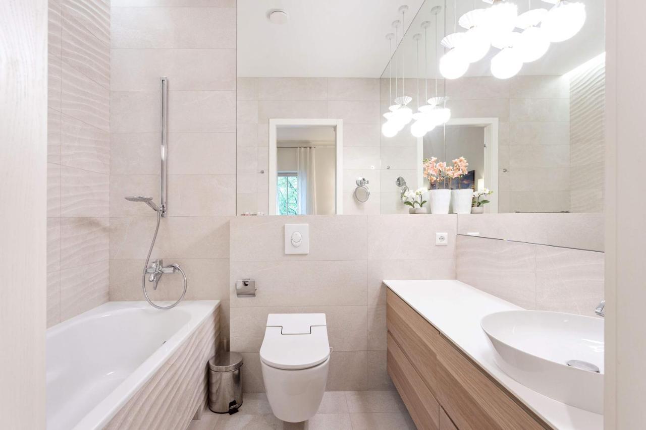Jogailos Residence Peaceful Old Town Luxury 3 Bdr, 2 Bthr, Free Garage, Top-Speed Wifi VNO Dış mekan fotoğraf